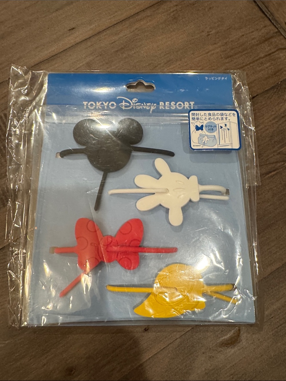Tokyo Disney bag closure Character Clips - Black, White, Red, Yellow NWT
